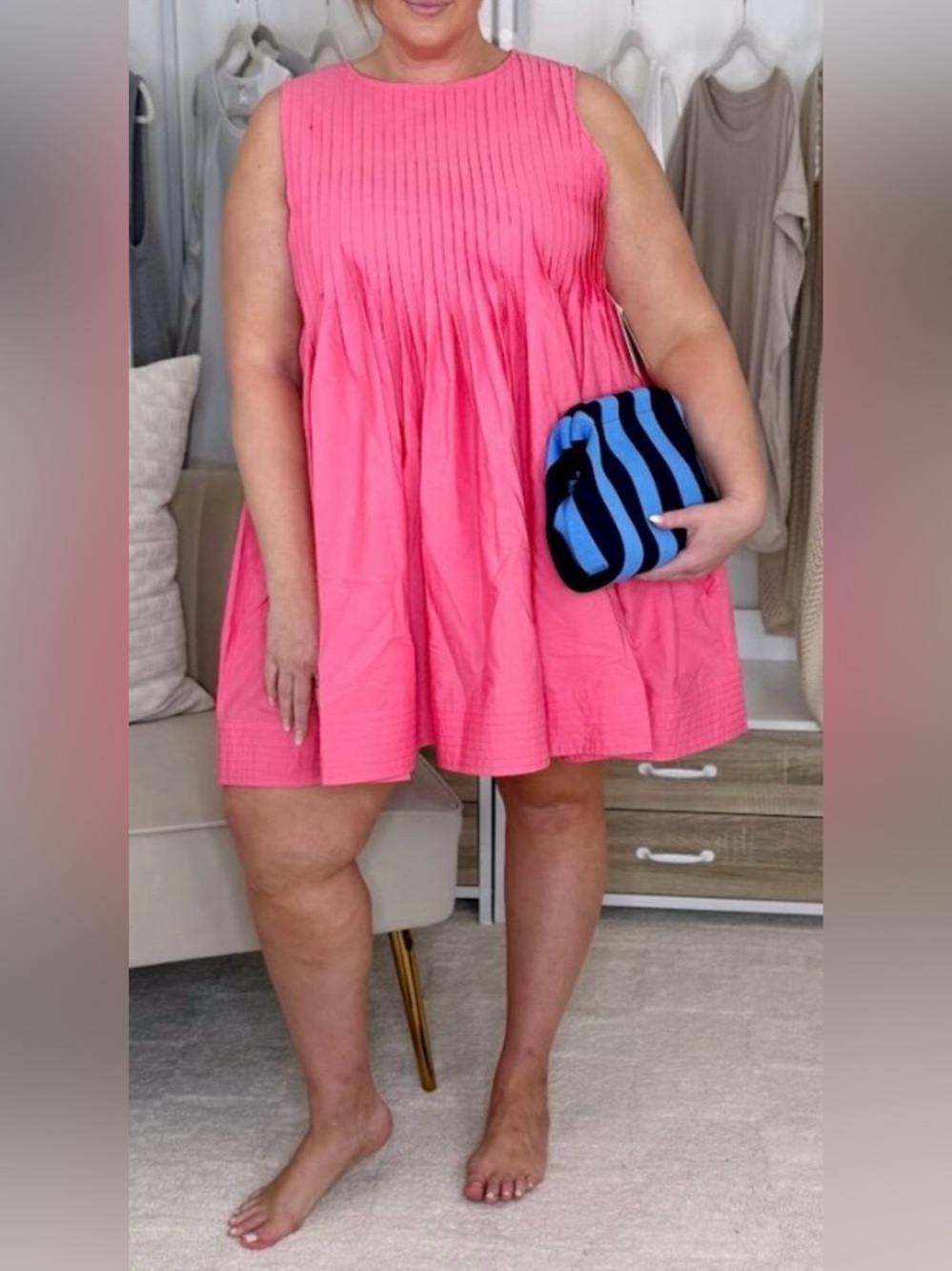 Pink Pleated Mini Dress
SIZE XXL / 20    *NWT*